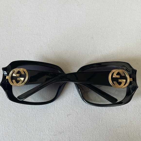 ❌SOLD ❌Authentic Sunglasses Gucci. - Picture 6 of 15